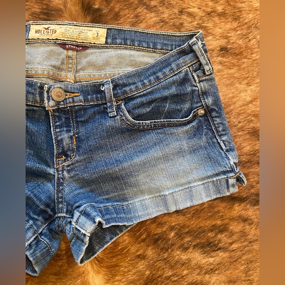 Hollister shorts low rise size 3 - Picture 4 of 8